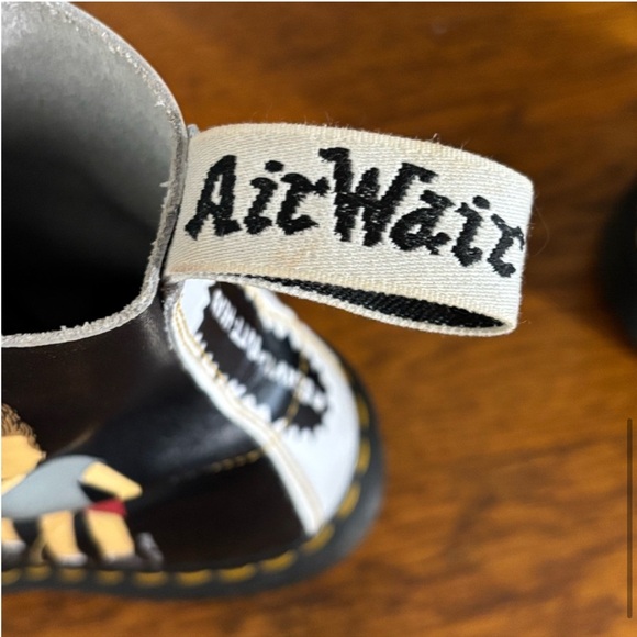 Dr. Martens PASCAL Beavis and Butthead leather boots with artwork Mike Judge 11 - Picture 8 of 14